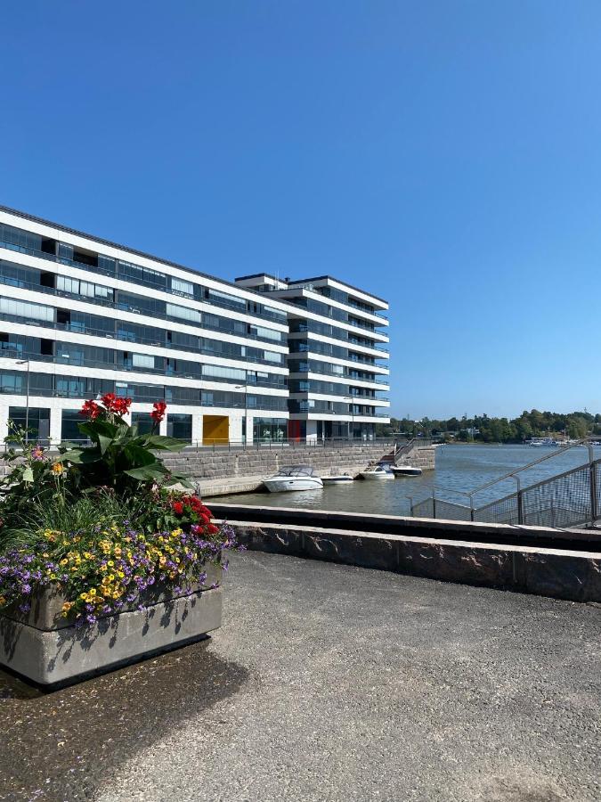 Sea View Lux Kalasatama Romantic Studio - Balcony & Coffee& Tee, Wifi, Gym &Sauna Helsinki Bagian luar foto