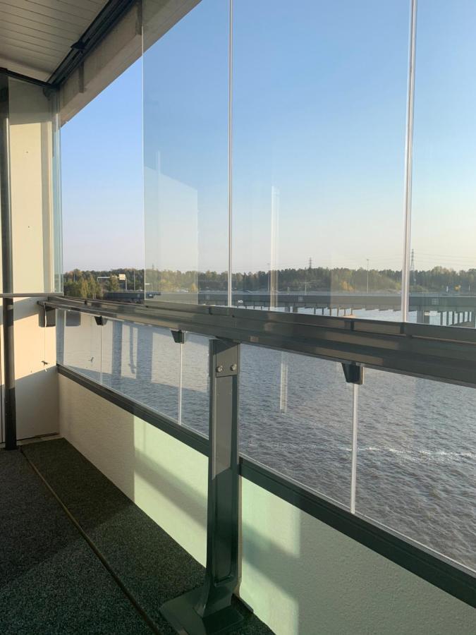 Sea View Lux Kalasatama Romantic Studio - Balcony & Coffee& Tee, Wifi, Gym &Sauna Helsinki Bagian luar foto